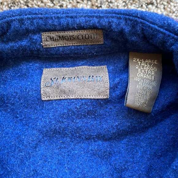 St. John’s Bay Long sleeve soft/warm button up - Picture 3 of 3